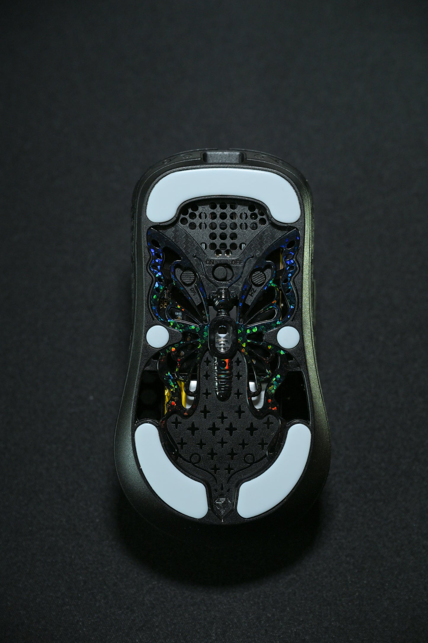 BLACK LOTUS-39g Carbon Fiber 8K Wireless Gaming Mouse